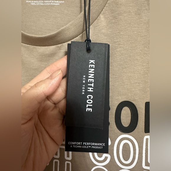 Kenneth Cole t-shirt size M - Picture 4 of 7